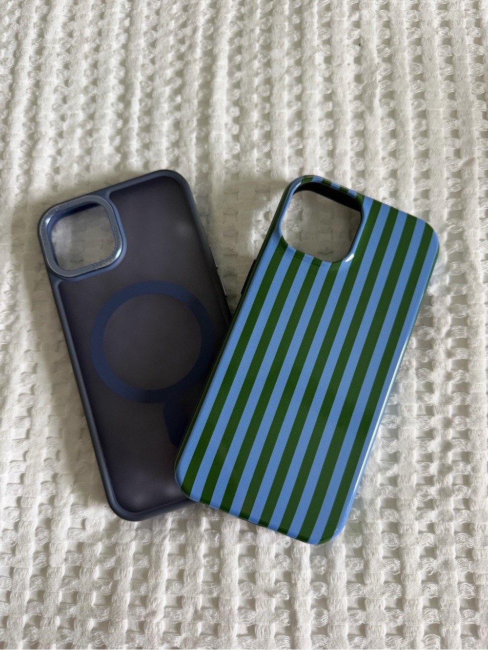 Bundle of 2 iPhone 14 Cases